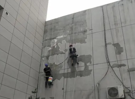 湛江楼顶漏水维修公司分享下湛江外墙防水的注意事项